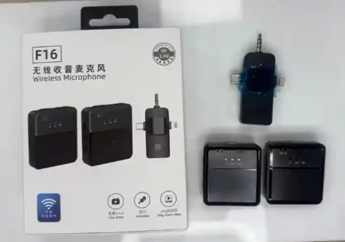 F16 Wireless Microphone Type-C lightening & 3.5mm interface